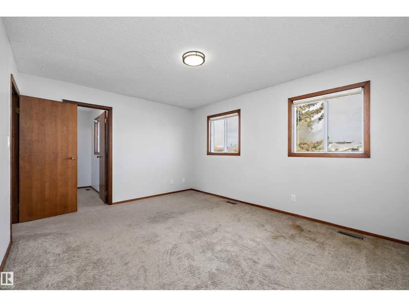 18923 82 AV NW — photo 35 of 40