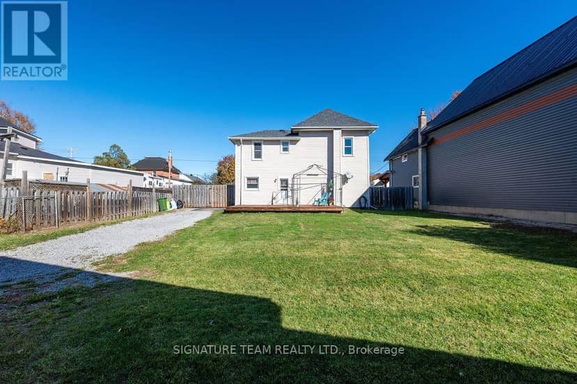 594 Hamilton Street W, Laurentian Valley, photo 7