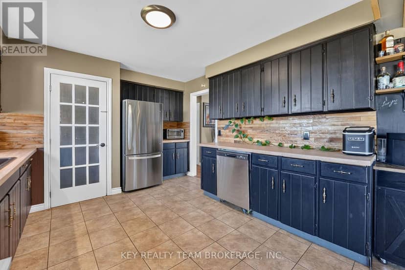 3216 Hall Road — photo 16 of 40