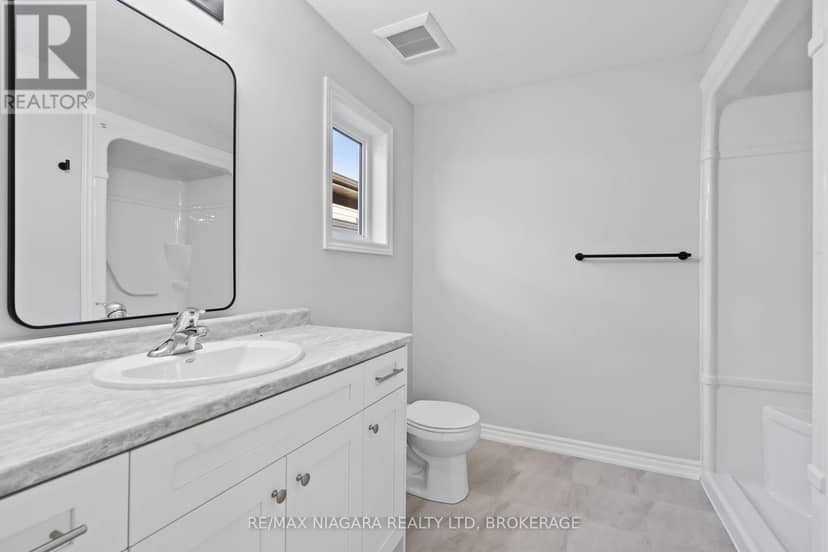 51 Superior Street — photo 16 of 28