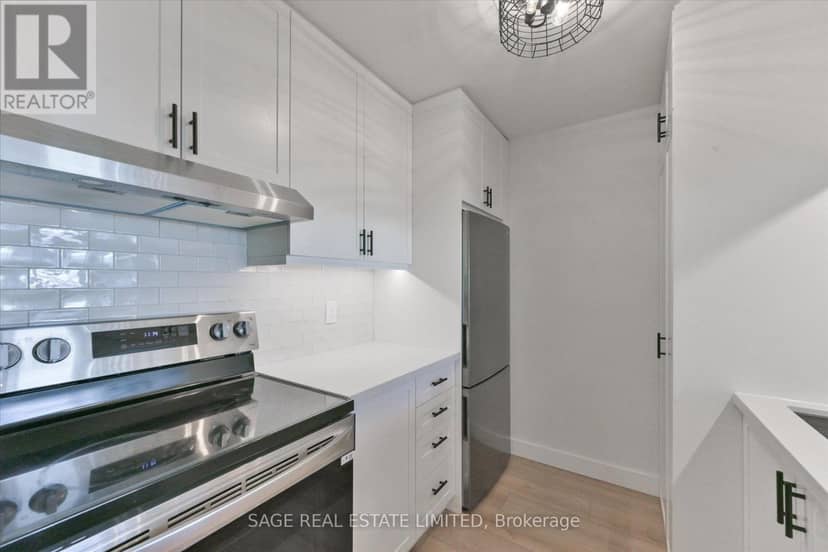 846 - 24 Southport Street — photo 10 of 35