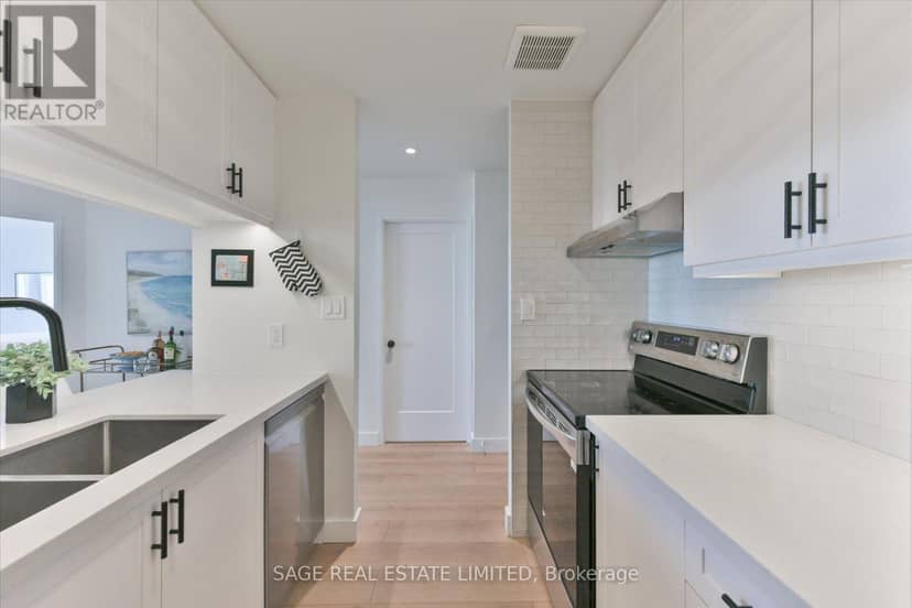 846 - 24 Southport Street — photo 11 of 35