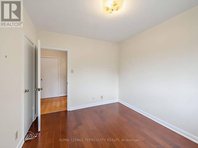 359 Renforth Drive — photo 20 of 30