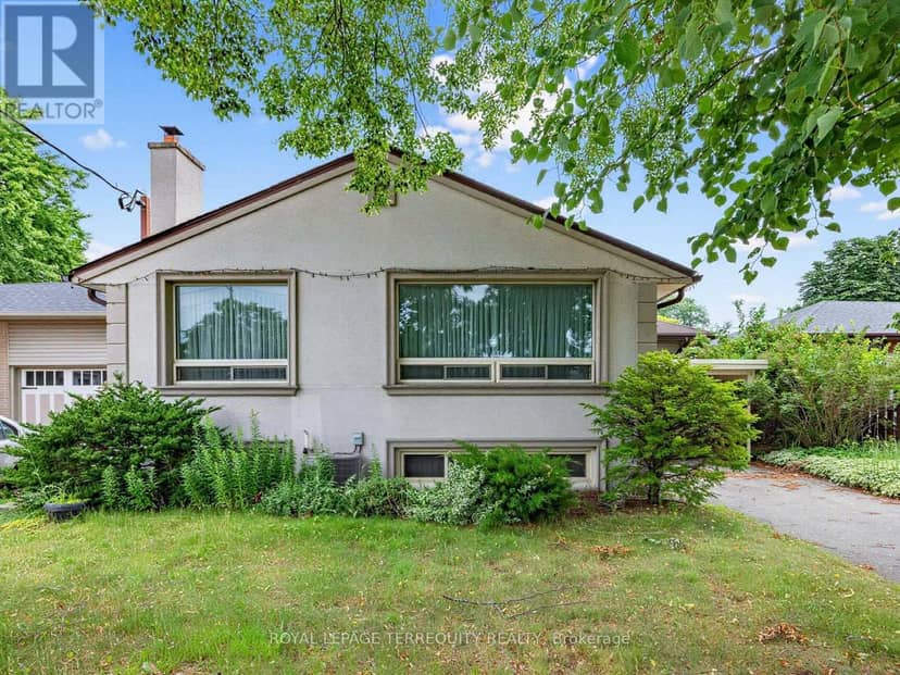 359 Renforth Drive, Toronto, photo 4