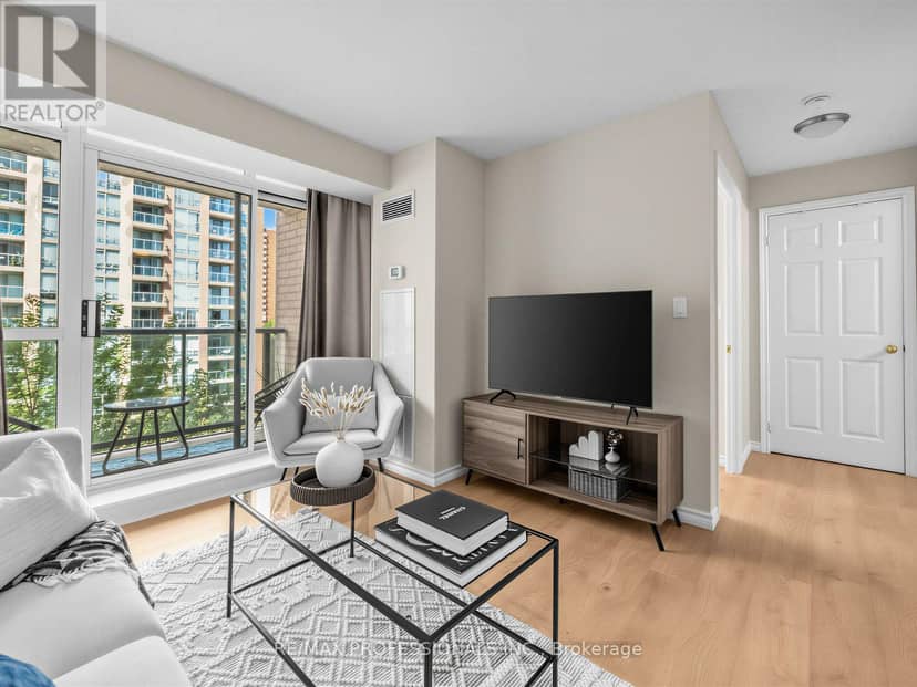 509 - 7 Michael Power Place — photo 16 of 40