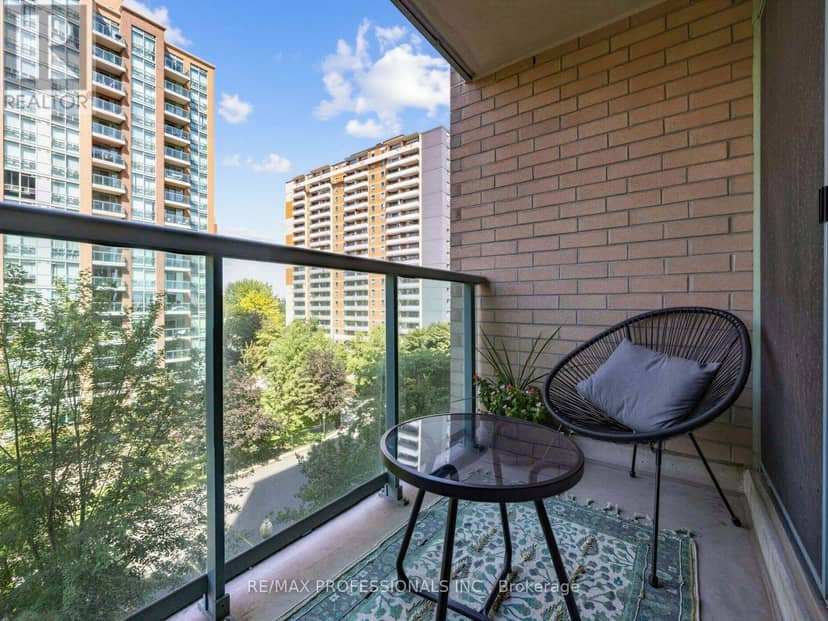 509 - 7 Michael Power Place — photo 28 of 40