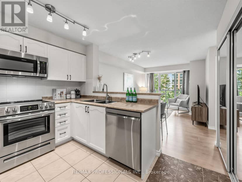 509 - 7 Michael Power Place, Toronto, photo 5