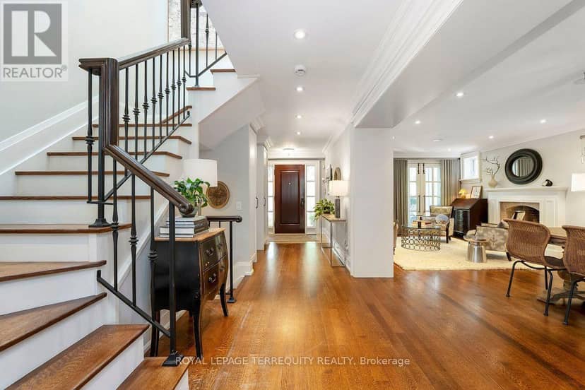 99 Dunedin Drive, Toronto, photo 4