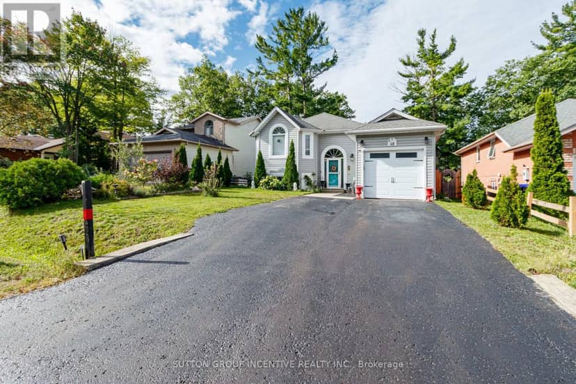 48 Wesley Avenue, Wasaga Beach