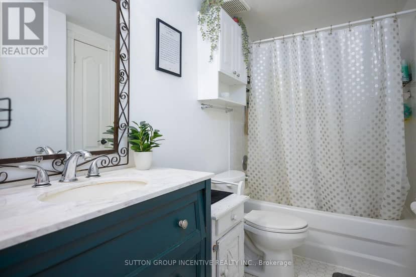 48 Wesley Avenue — photo 21 of 40