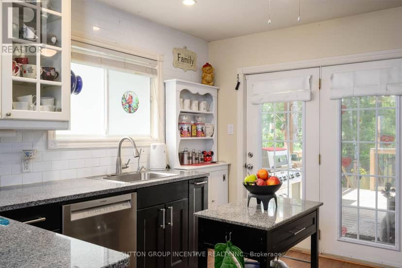 48 Wesley Avenue — photo 9 of 40