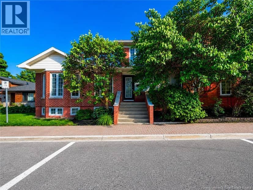 102 St. George, Bathurst, photo 4