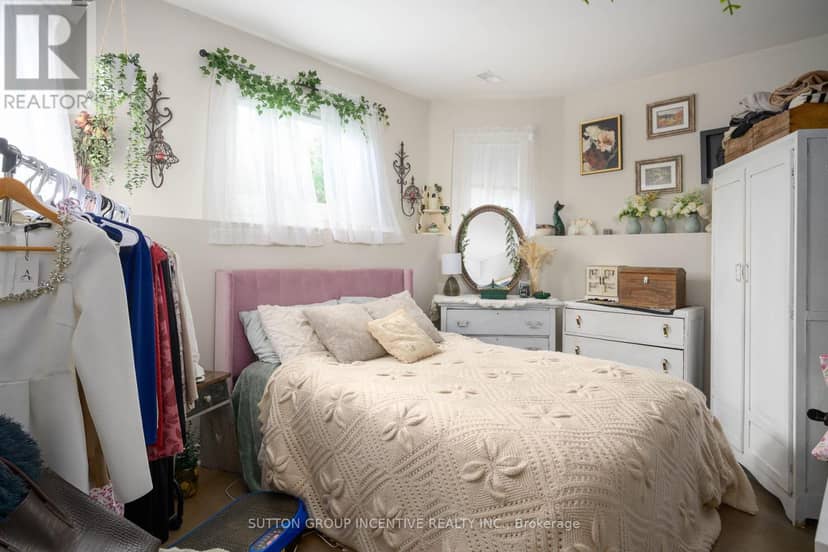 48 Wesley Avenue — photo 19 of 40