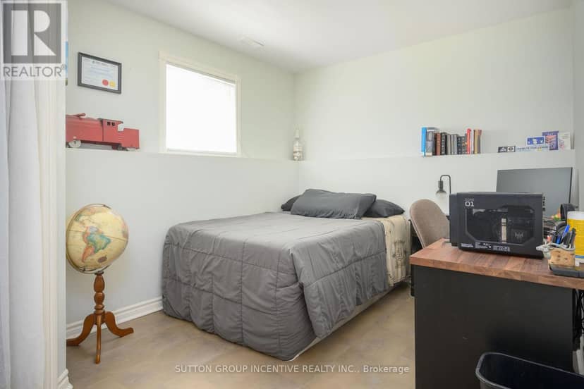 48 Wesley Avenue — photo 20 of 40