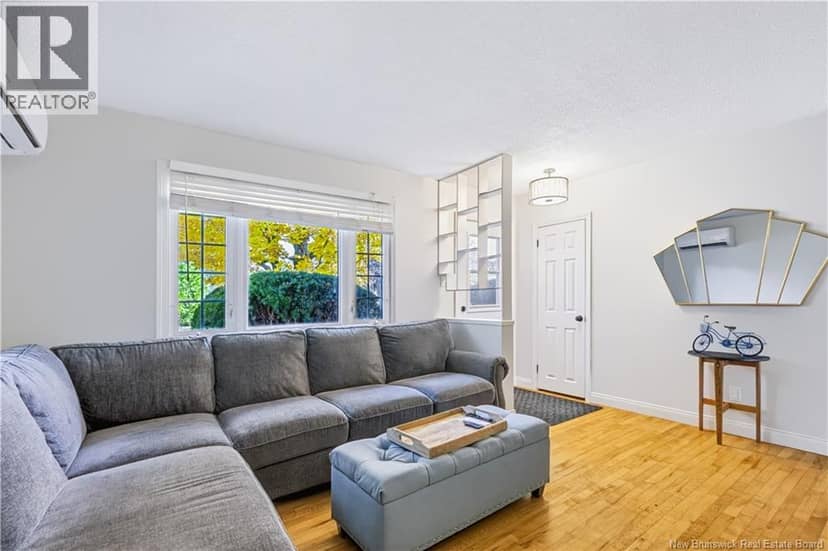 109 Oak Avenue — photo 10 of 37