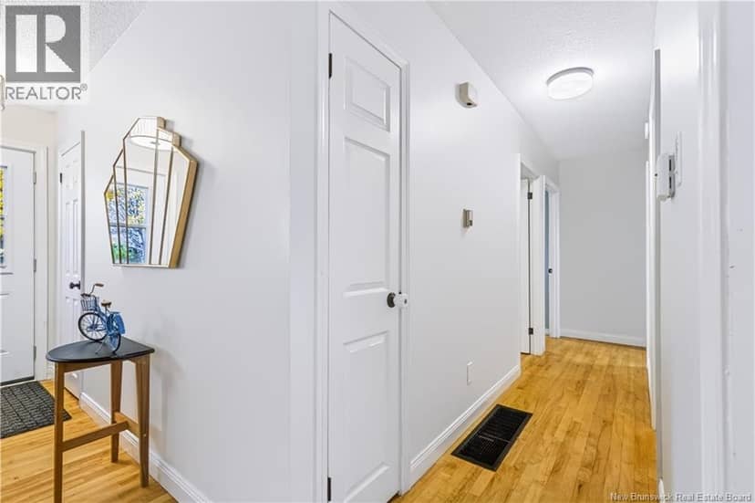 109 Oak Avenue — photo 16 of 37