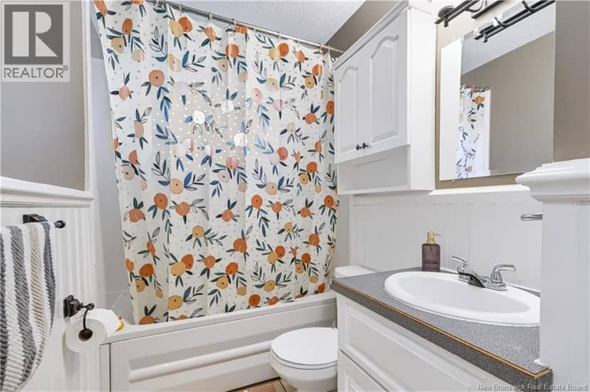 109 Oak Avenue — photo 24 of 37