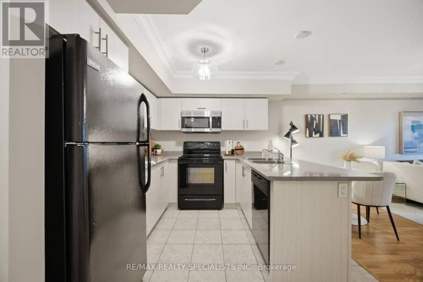 66 - 2441 Greenwich Drive — photo 18 of 36
