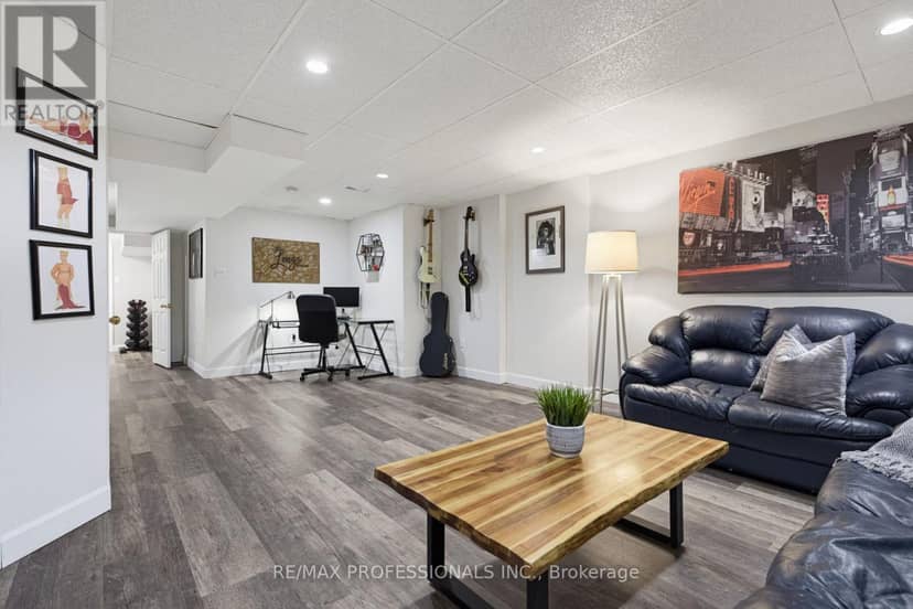 21 Waterbury Street — photo 31 of 40