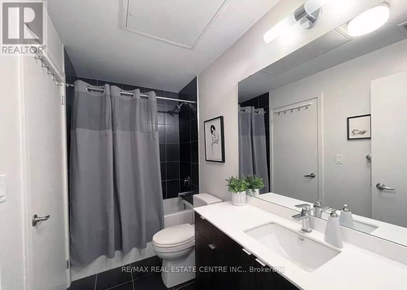 106 - 150 Sabina Drive — photo 24 of 33