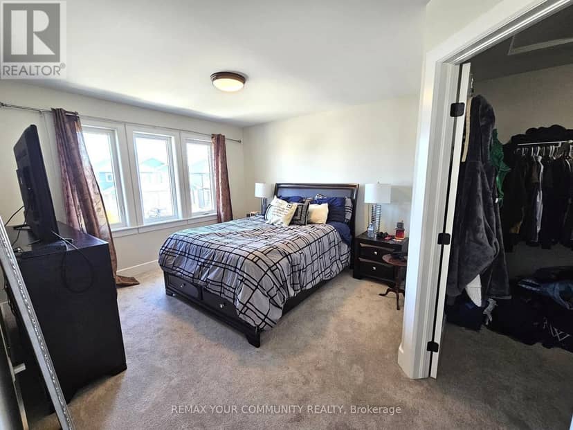 28 Dusenbury Drive — photo 14 of 27