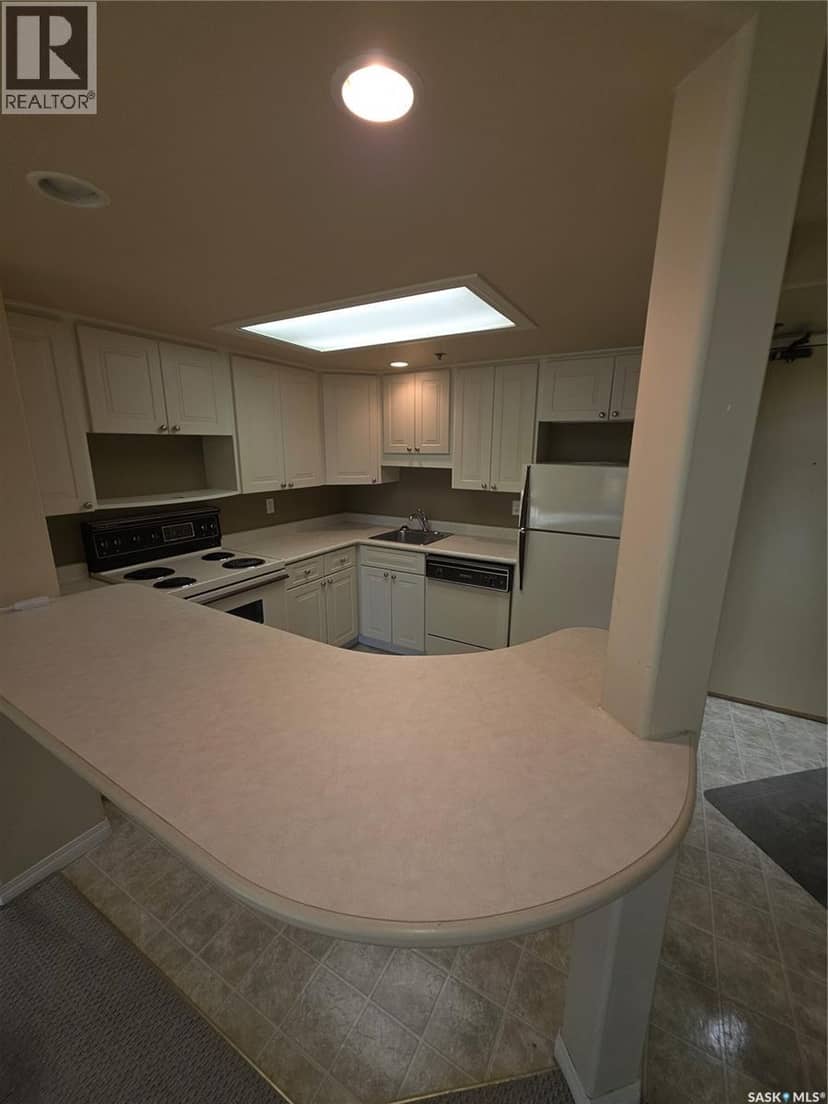 601 311 6th AVENUE — photo 15 of 25