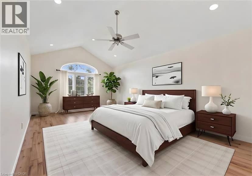 240 ST ANN Avenue — photo 15 of 40