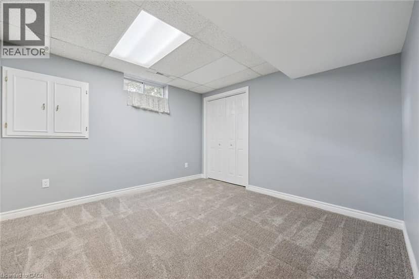 240 ST ANN Avenue — photo 28 of 40