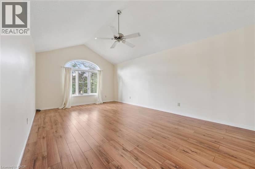 240 ST ANN Avenue — photo 16 of 40