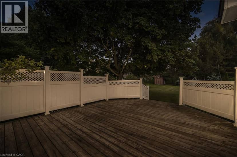 240 ST ANN Avenue — photo 17 of 40