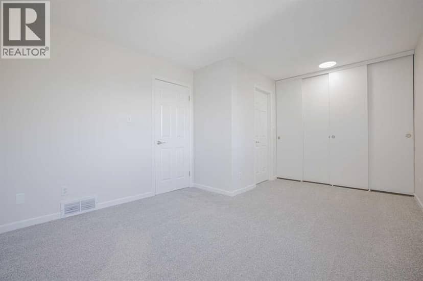 383 Woodfield Road SW — photo 20 of 35