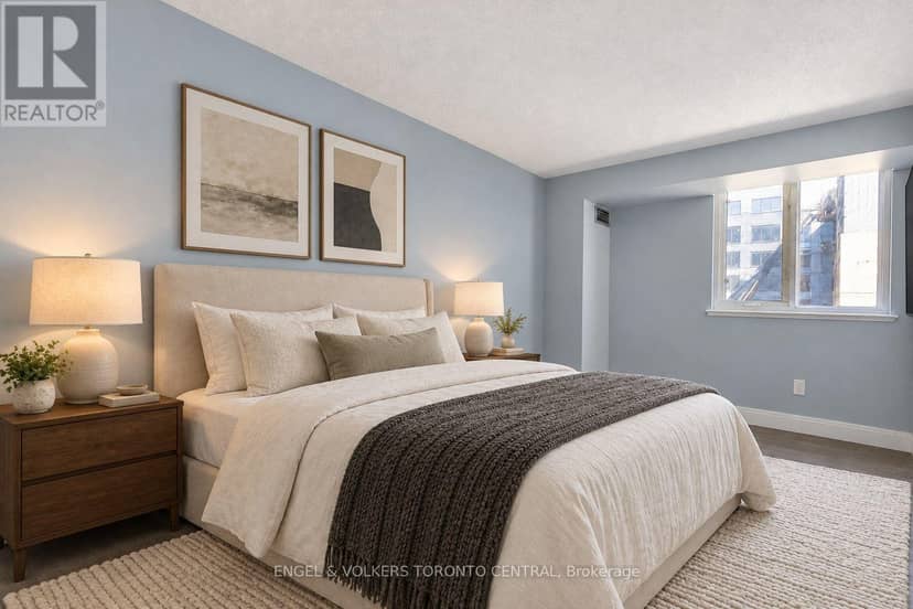 606 - 15 Sewells Road — photo 32 of 40