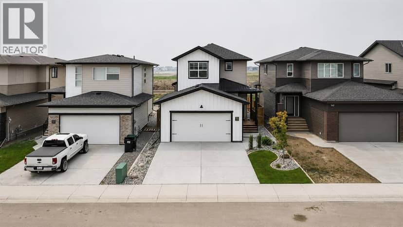 538 Malahat Green W, Lethbridge, photo 2