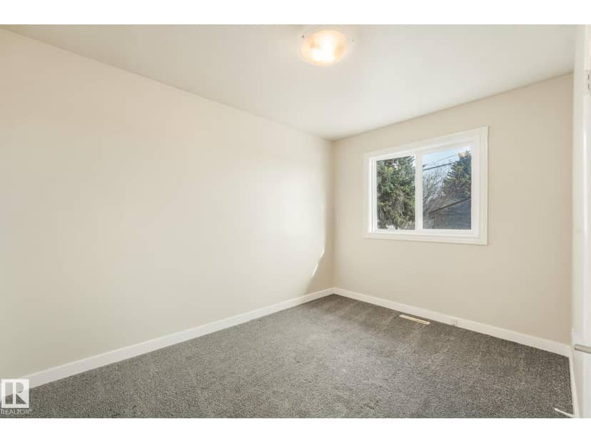 11308 129 AV NW — photo 27 of 40