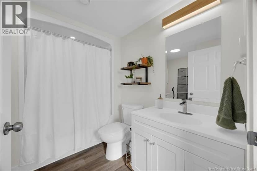 83 Holly Lane — photo 14 of 26