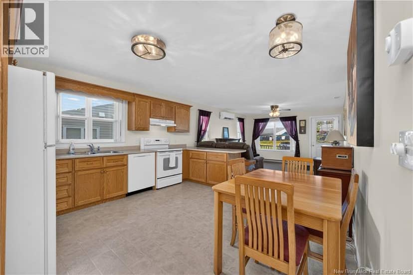 104 Colton, Riverview, photo 8