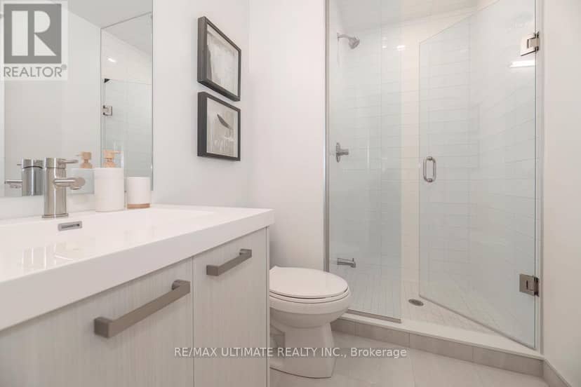 1008 - 20 Soudan Avenue — photo 19 of 40