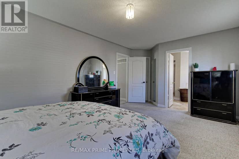 64 Ian Drive — photo 15 of 32