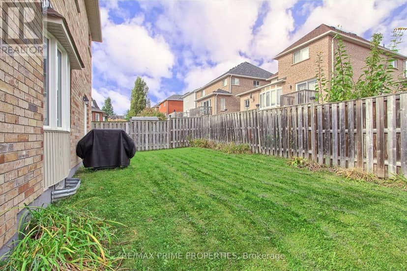 64 Ian Drive — photo 32 of 32