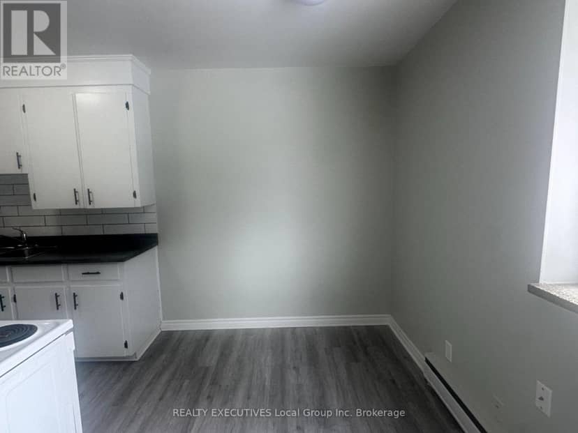 14 Milford Crescent — photo 28 of 37