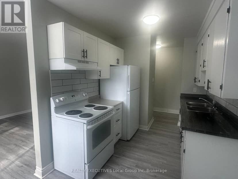 14 Milford Crescent — photo 29 of 37