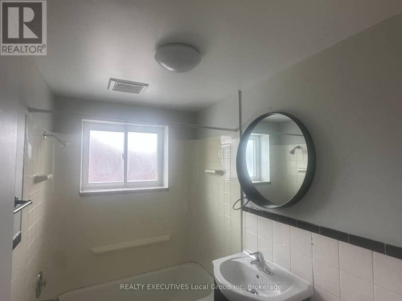 14 Milford Crescent — photo 37 of 37