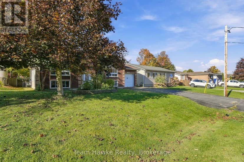 464 West Street W, Tay, photo 3