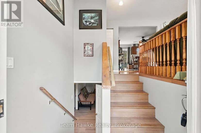 464 West Street W, Tay, photo 6
