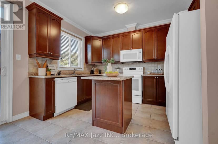 128 Nelson Street — photo 16 of 39