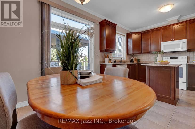 128 Nelson Street — photo 17 of 39