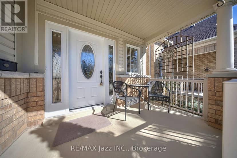 128 Nelson Street — photo 3 of 39