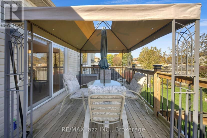 128 Nelson Street — photo 32 of 39