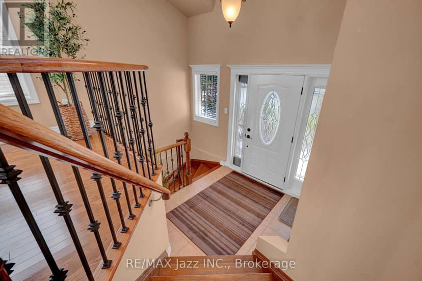 128 Nelson Street — photo 4 of 39