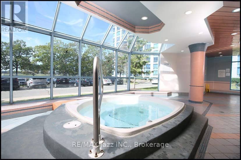 105 - 360 Watson Street W — photo 26 of 36
